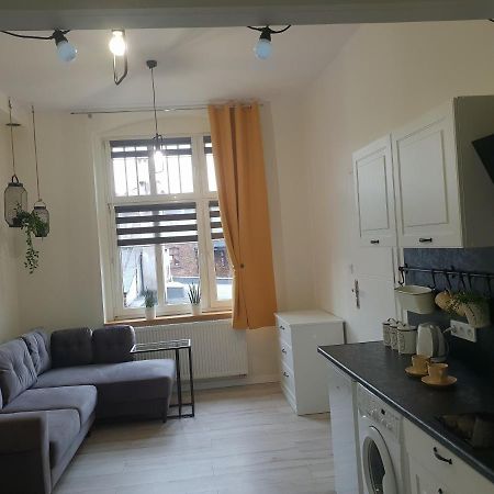 Przytulna Kawalerka Z Antresola Apartment Katowice Ngoại thất bức ảnh
