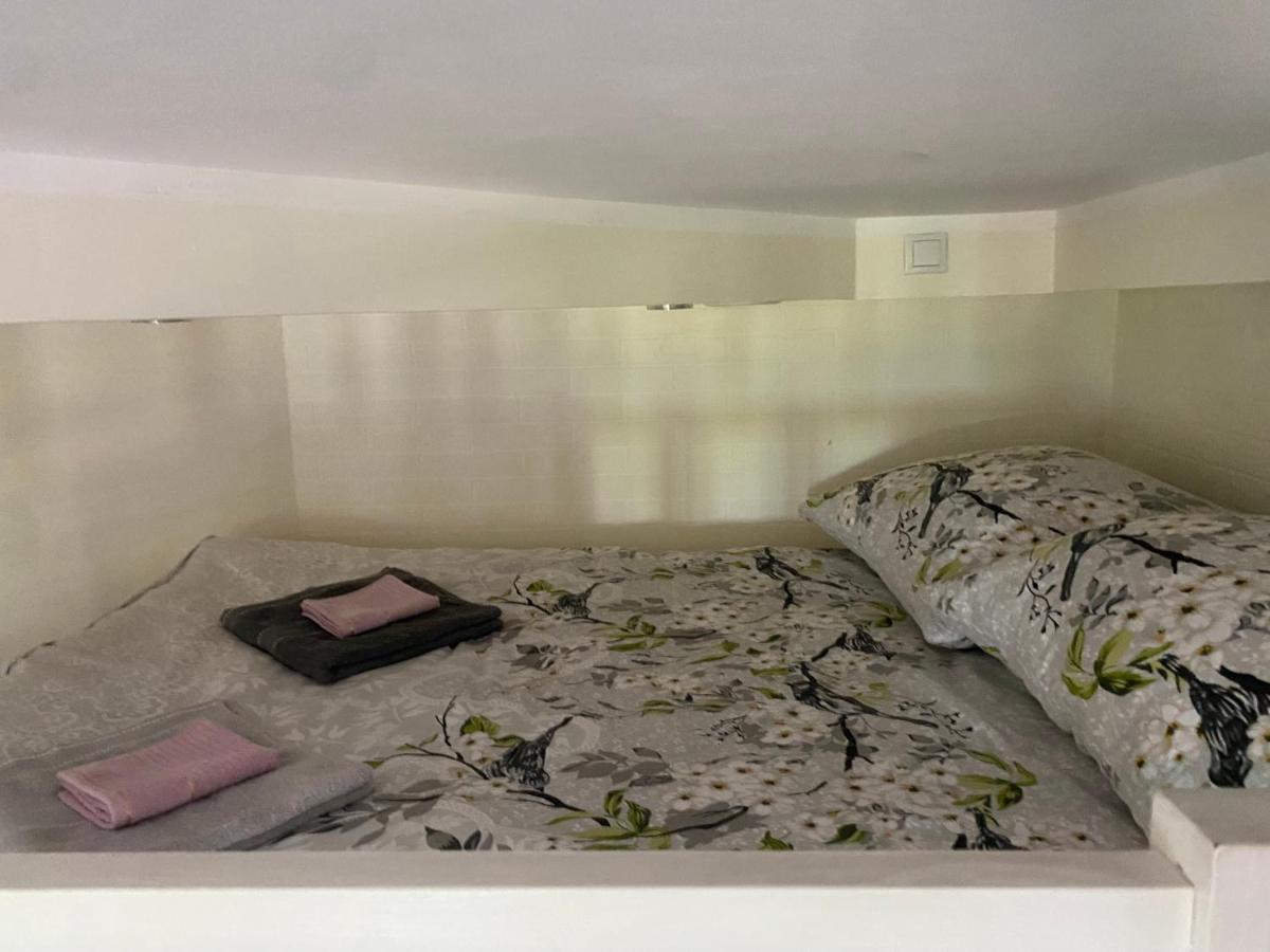 Przytulna Kawalerka Z Antresola Apartment Katowice Ngoại thất bức ảnh